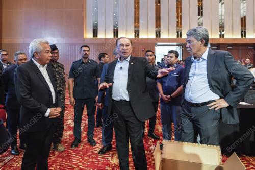 DATUK SERI ANWAR IBRAHIM