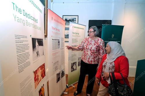 IRELAND FRIENDSHIP EXHIBITION