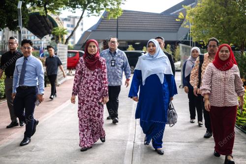 DATUK SERI DR NORAINI AHMAD