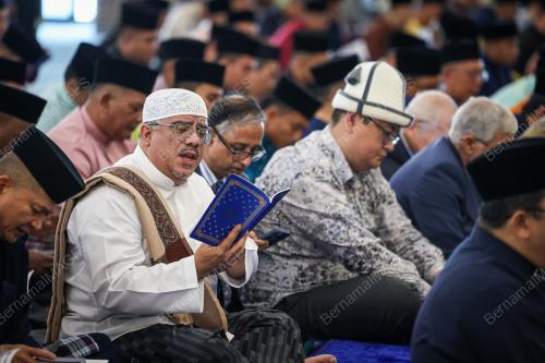 HARI KEPUTERAAN RASMI YANG DI-PERTUAN AGONG