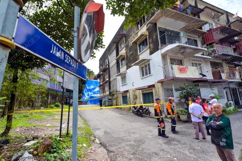 TANAH RUNTUH JALAN KLANG LAMA