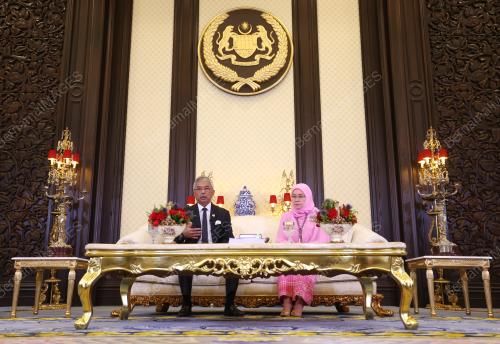 AL-SULTAN ABDULLAH RI'AYATUDDIN AL-MUSTAFA BILLAH SHAH