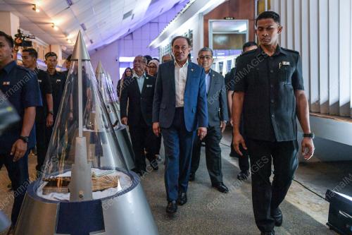 DATUK SERI ANWAR IBRAHIM