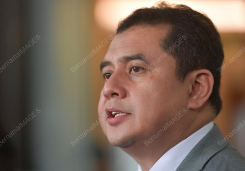 DATUK MOHAMAD NIZAR NAJIB