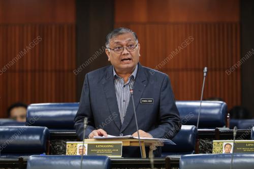 DATUK SERI DR SHAMSUL ANUAR NASARAH