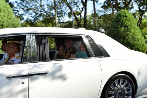 AL-SULTAN ABDULLAH RI'AYATUDDIN AL-MUSTAFA BILLAH SHAH