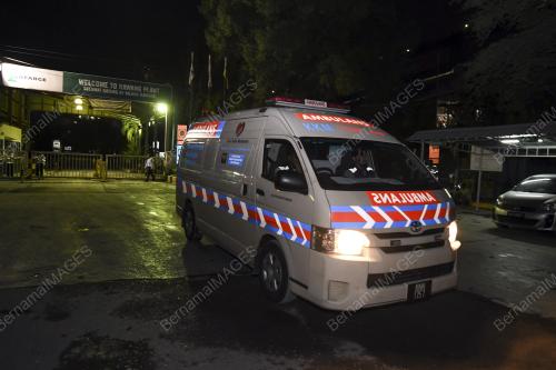 KL103_04112017_AMBULANS
