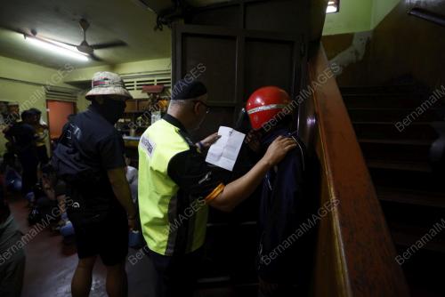 OPERASI IMIGRESEN DI CENTRAL MARKET
