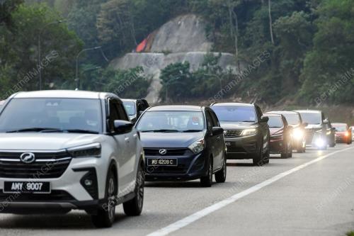 TINJAUAN ALIRAN TRAFIK LEBUHRAYA KARAK