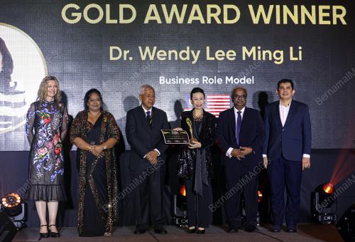 PROFESSOR EMERITUS TAN SRI DR ANUWAR ALI