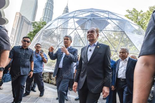 DATUK SERI ANWAR IBRAHIM