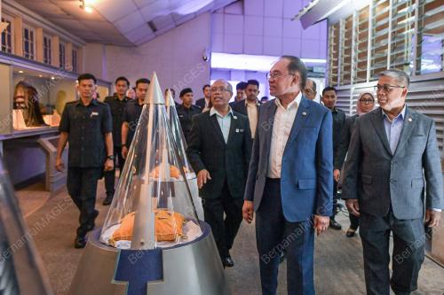DATUK SERI ANWAR IBRAHIM