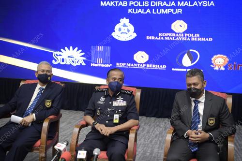 DATUK RAZARUDIN HUSAIN