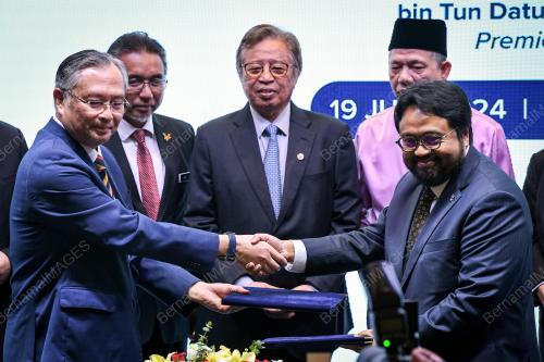 TAN SRI ABANG JOHARI TUN OPENG