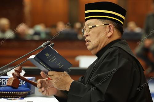 DATUK JOHARI ABDUL