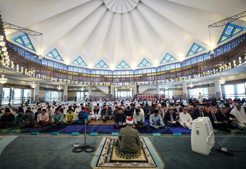 HARI KEPUTERAAN RASMI YANG DI-PERTUAN AGONG
