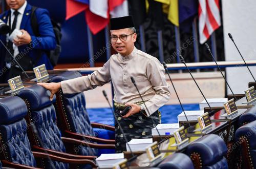 DATUK FAHMI FADZIL