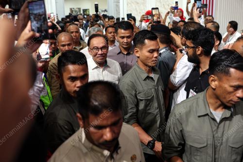 DATUK SERI ANWAR IBRAHIM