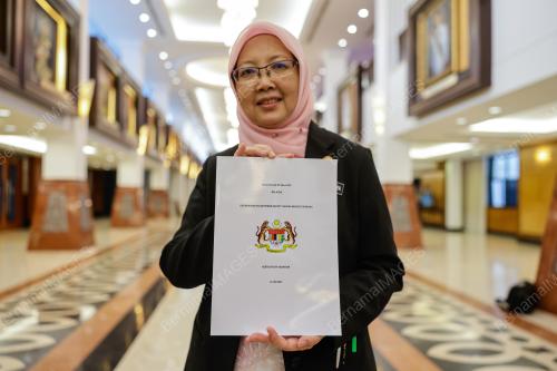 DR ZALIHA MUSTAFA