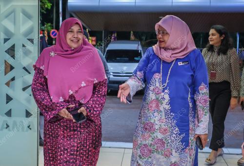DATUK SERI DR MAIMUNAH MOHD SHARIF