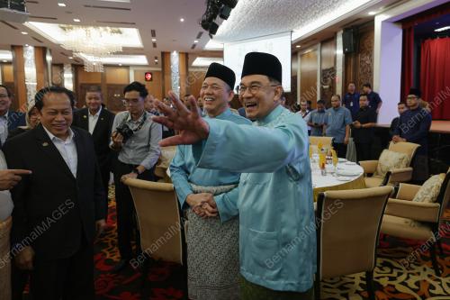DATUK SERI ANWAR IBRAHIM