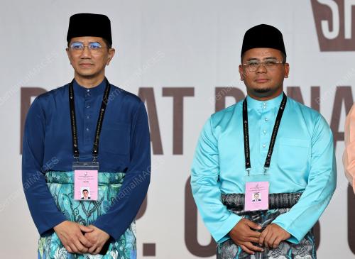 CALON BERTANDING