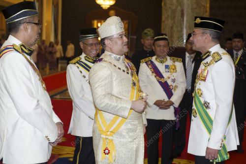 KL105_13122016_AGONG