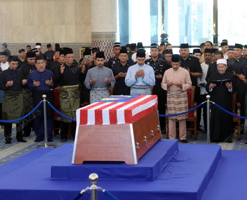 SULTAN MIZAN ZAINAL ABIDIN