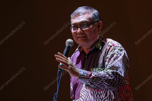 DATUK SERI DR SHAMSUL ANUAR NASARAH