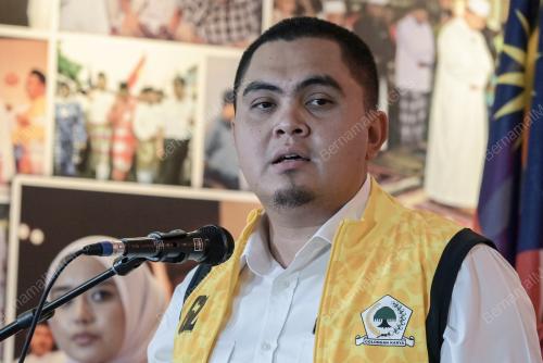 DATUK DR MUHAMAD AKMAL SALEH