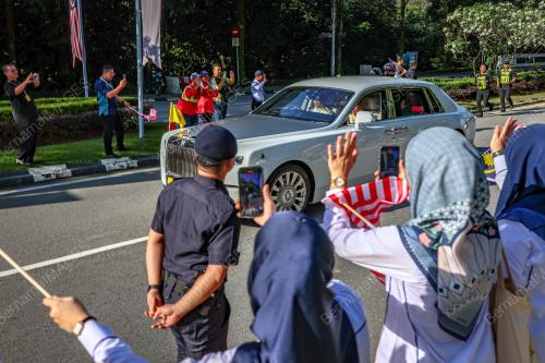 AL-SULTAN ABDULLAH RI'AYATUDDIN AL-MUSTAFA BILLAH SHAH