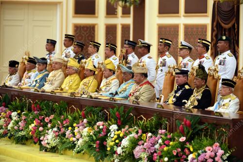 KL105_31012019_AGONG_BN201901289402