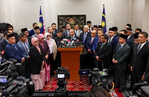 TAN SRI MUHYIDDIN YASSIN