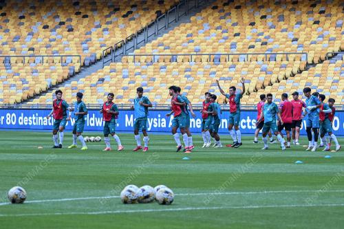 LATIHAN LAOS PIALA ASIA