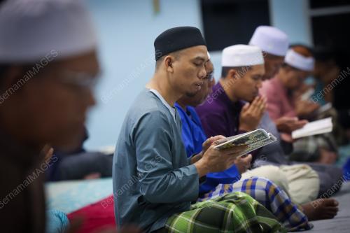 BACAAN YASIN DAN TAHLIL TUN ABDULLAH AHMAD BADAWI
