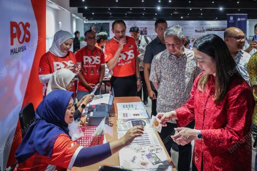 HANNAH YEOH