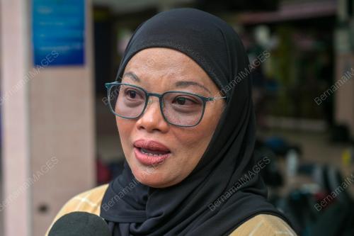 DINIHARIYANTI RUSMAN