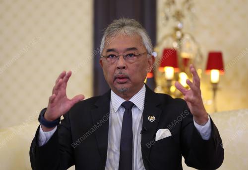 AL-SULTAN ABDULLAH RI'AYATUDDIN AL-MUSTAFA BILLAH SHAH