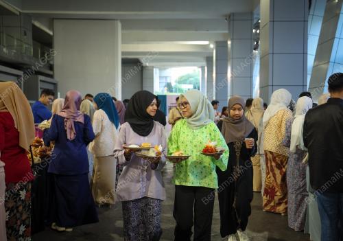 MAJLIS BERBUKA PUASA BERSAMA PENGIKUT MEDIA SOSIAL RAPID KL