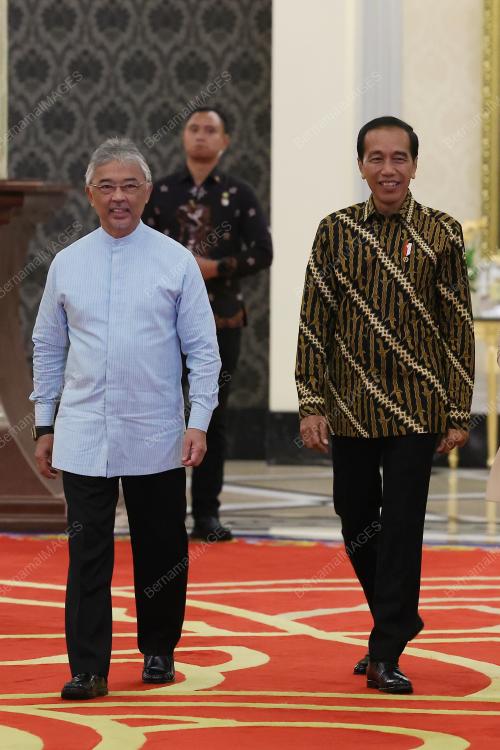 AL-SULTAN ABDULLAH RI'AYATUDDIN AL-MUSTAFA BILLAH SHAH