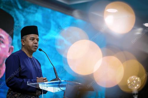 DATUK SERI AYOB KHAN MYDIN PITCHAY
