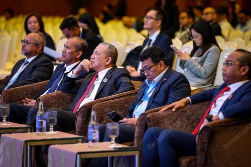 DATUK SERI FADILLAH YUSOF