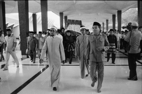 TAN SRI SYED NASIR
