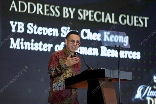 STEVEN SIM