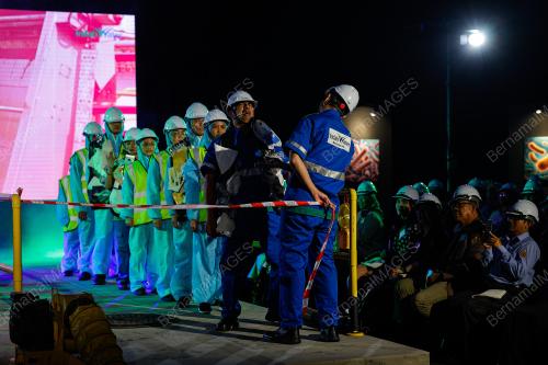 TEATER AMAL IWK ˜NAJIS JADI TEMAN'
