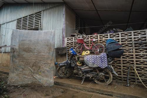 KEDIAMAN PENDUDUK KAMPUNG SUNGAI SERAI YANG TERJEJAS
