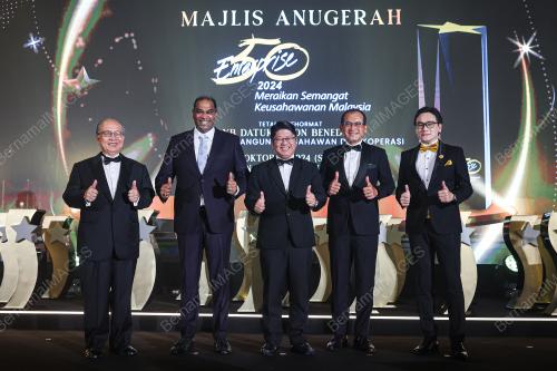 DATUK EWON BENEDICK