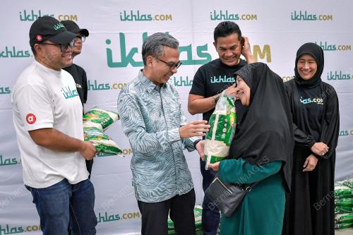 FAHMI FADZIL
