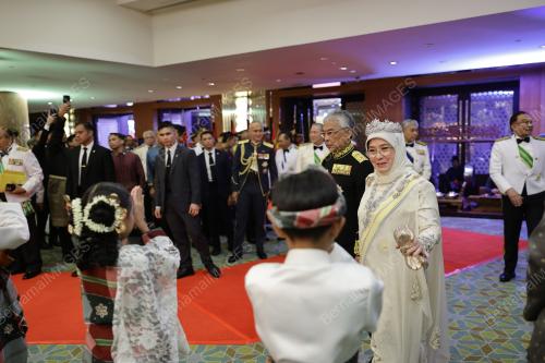 AL-SULTAN ABDULLAH RI'AYATUDDIN AL-MUSTAFA BILLAH SHAH