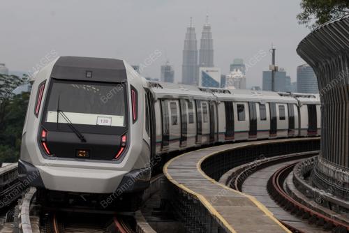 KL109_13122016_MRT_KLCC
